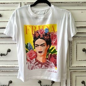 🎉 Host Pick! 🎉 Frida Kahlo ♡ Size XS Graphic Tee